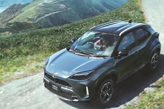 【モデル入り素材】Z“Adventure”（ハイブリッド・2WD）