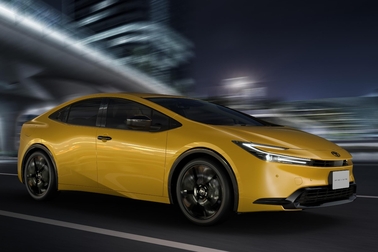 特別仕様車 G プラグインハイブリッド車 “Night Shade”(ベース車両はG プラグインハイブリッド車)
