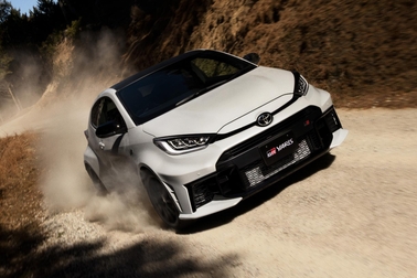 RZ“High performance”［GR-DAT（8AT・4WD）］