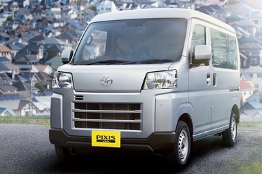 デラックス（CVT・2WD）
